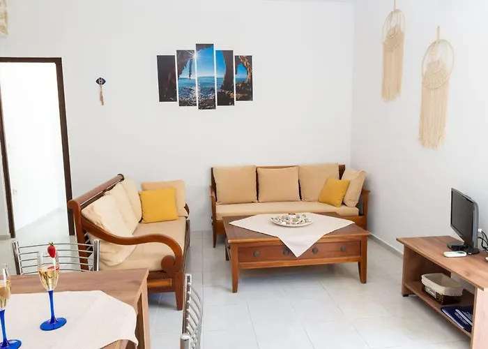 Atlantic Cave Haven-Seaside, Fully Equipped