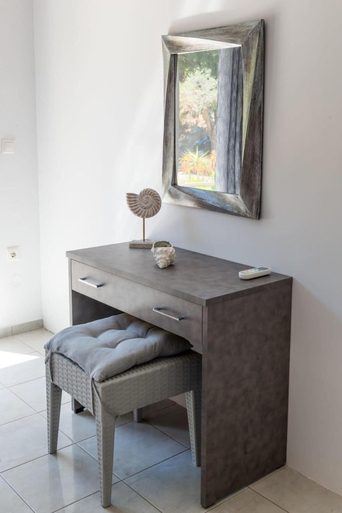 Atlantic Cave Haven-seaside, Fully Equipped Apartment *
