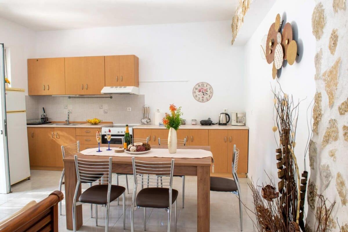 Apartment Atlantic Cave Haven-seaside, Fully Equipped